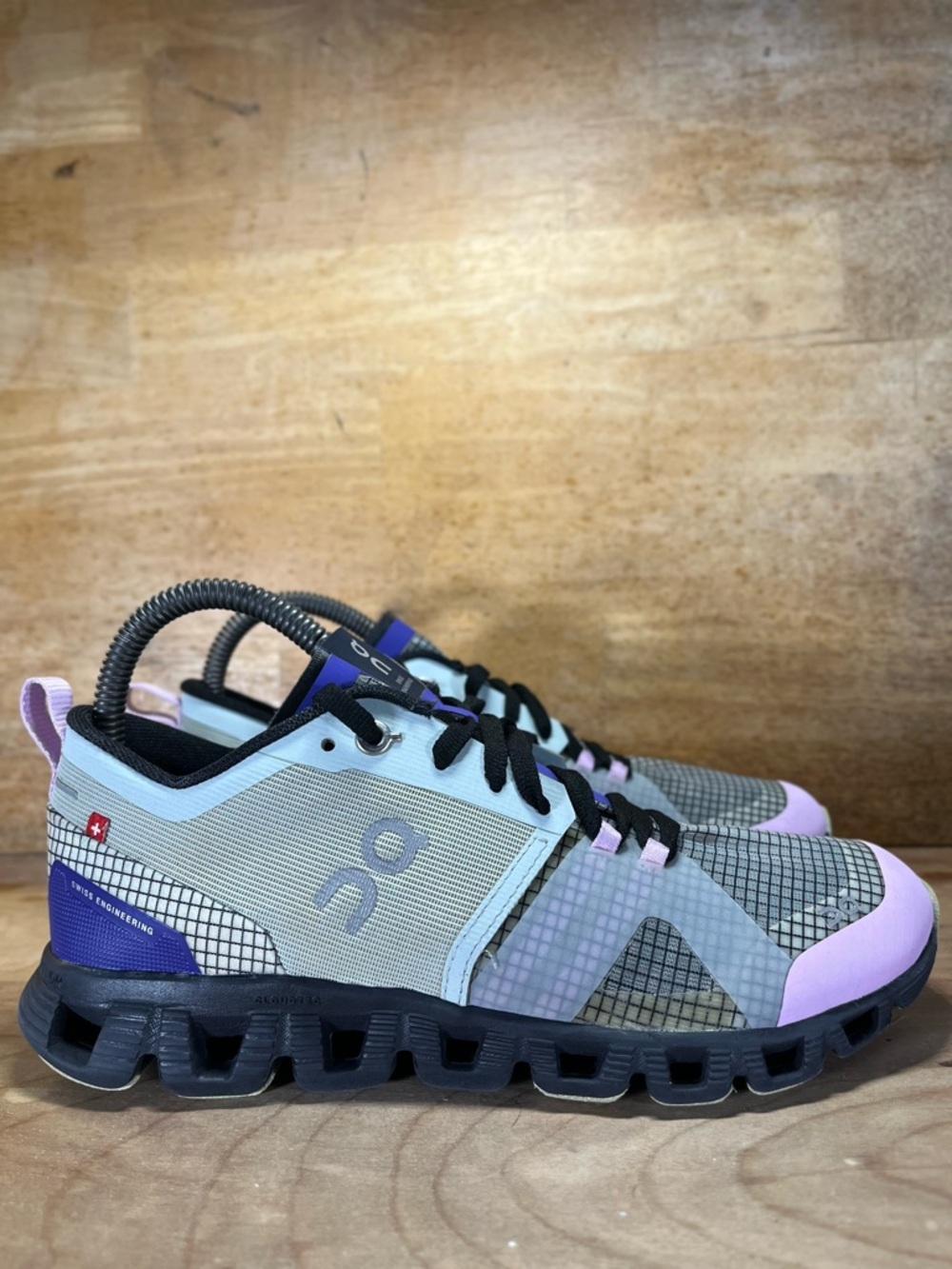 On Cloud X Shift LIGHTWEIGHT Womens Size 7 Running Shoes Sneakers Gray Purple